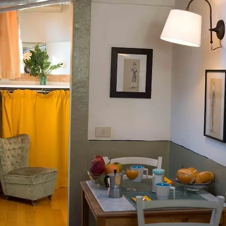 A Refuge With A Terrace Overlooking The Duomo Apartment